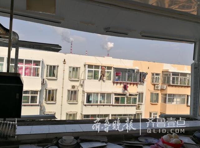 濟南老人做飯時燃氣泄漏突發(fā)爆炸 港華燃氣:報警器工作正常